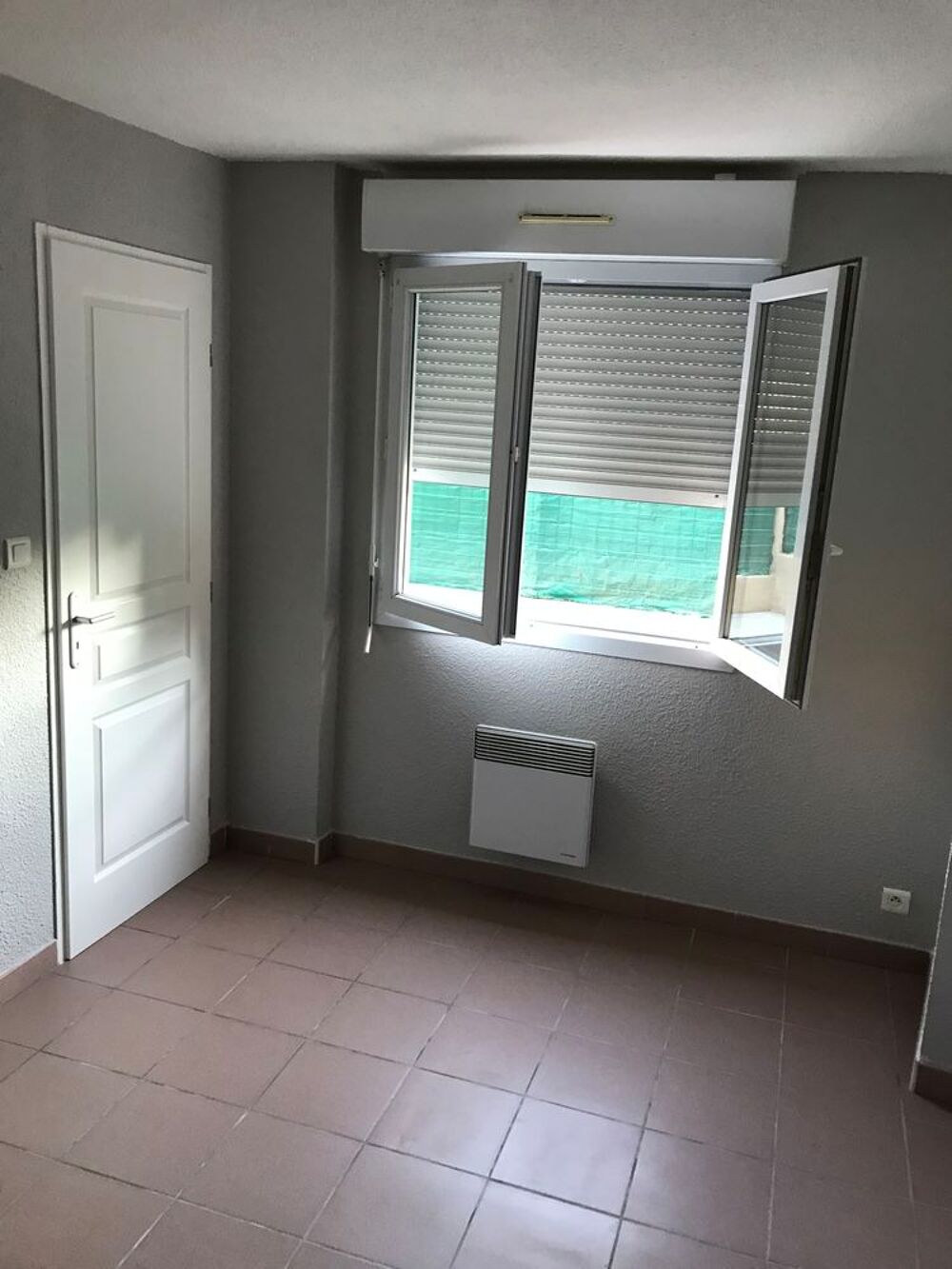 Location Appartement T2 50M2 AVEC TERRASSE +PLACE DE STATIONNEMENT 495€ Labastide-d'anjou