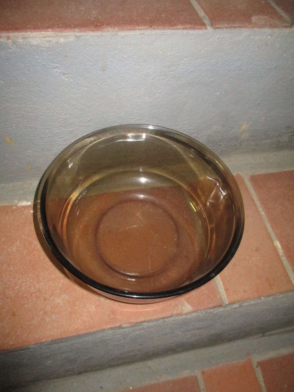 Saladier en verre fum&eacute; marron Décoration