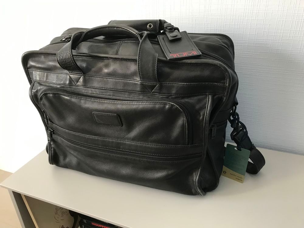 SAC DE VOYAGE TUMI EN CUIR Maroquinerie