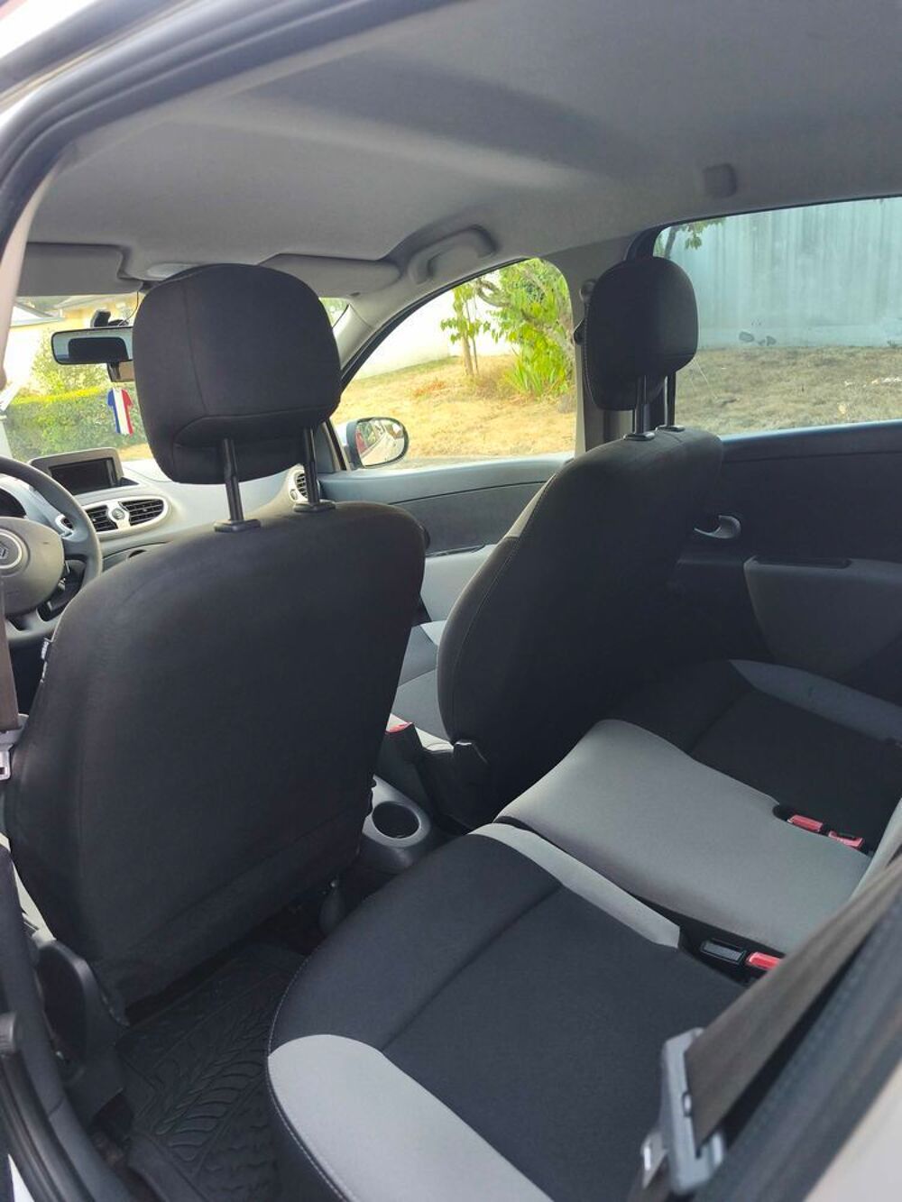 Clio III Estate Clio Estate III dCi 75 Dynamique TomTom Euro 5 2012 occasion 44000 Nantes