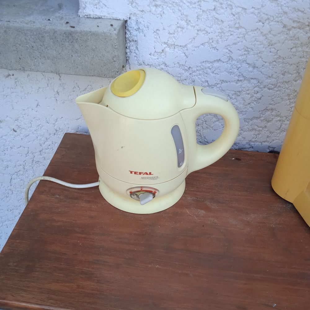Bouilloire Tefal jaune Electroménager