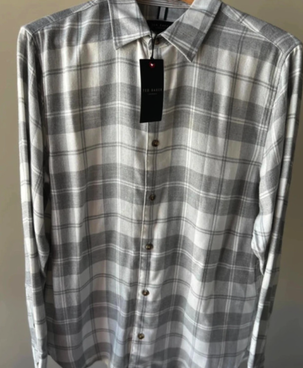Chemise &agrave; carreaux Ted Baker
M&middot;Neuf avec &eacute;tiquette Vêtements