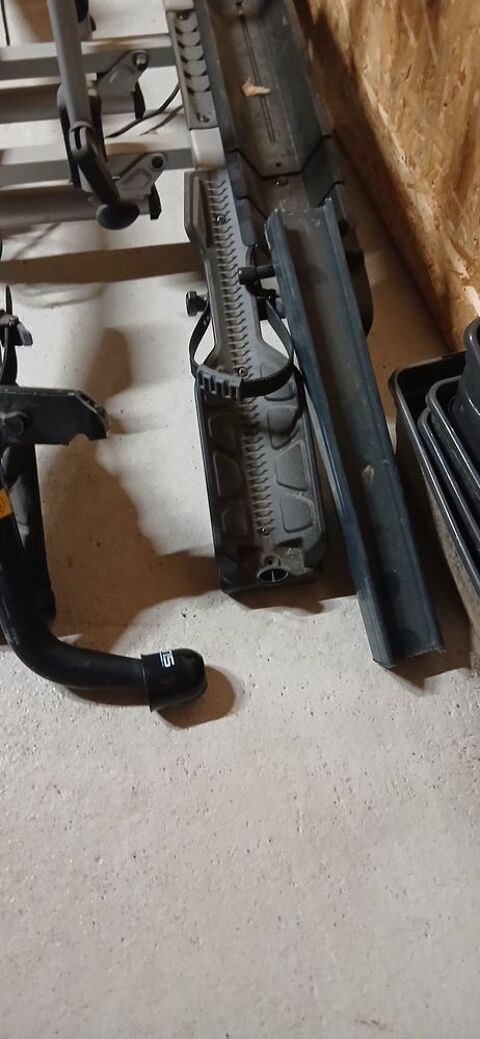 Pi&egrave;ces et &eacute;quipements Voiture Pi&egrave;ces et &eacute;quipements Voiture  occasion Ch&acirc;teau-Gontier 53200