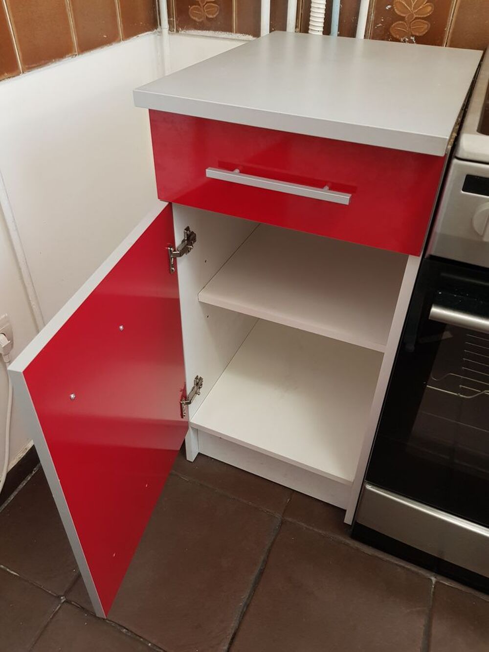 Meuble de cuisine/rangement rouge Meubles