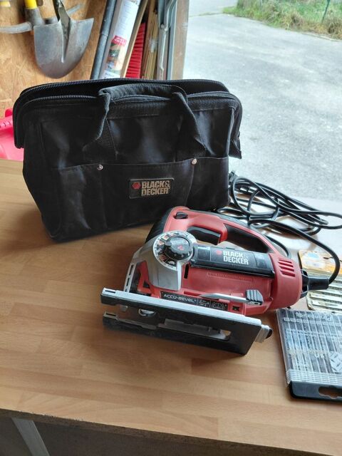 SCIE SAUTEUSE BLACK ET DECKER ELECTRIQUE 20 Possesse (51)