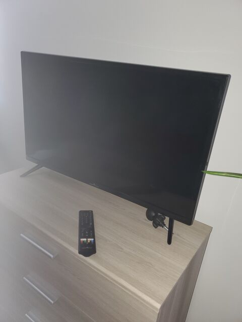 TV moins de 2 ans Smart Tech 200 Saint-Martin-Boulogne (62)