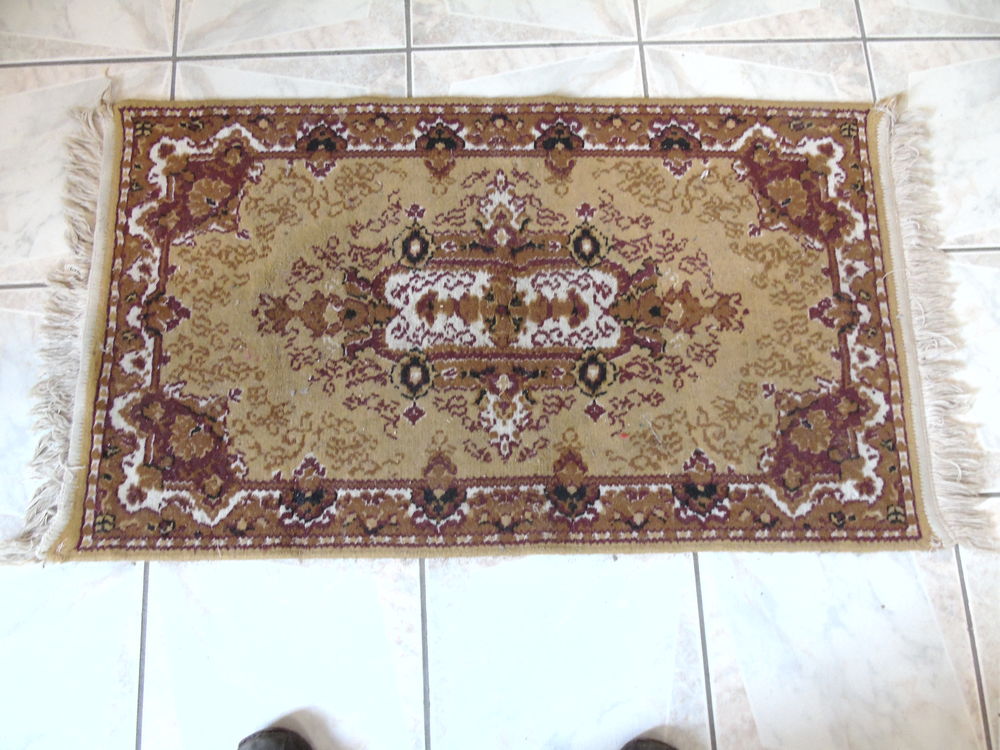 ancien tapis 2,20mx1,50m Décoration