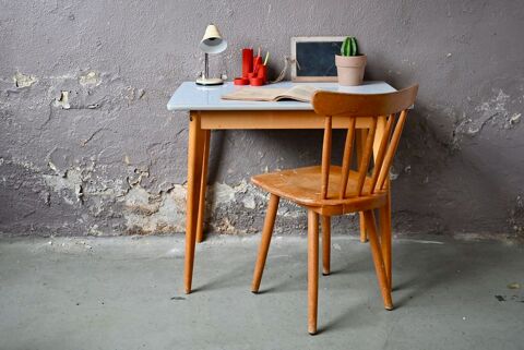 Mignonne table de cuisine vintage ou bureau pieds compas 320 Wintzenheim (68)