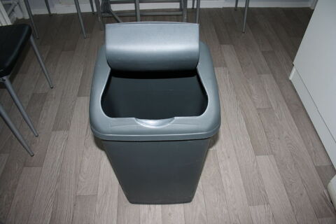 Poubelle de cuisine 20 Malz�ville (54)