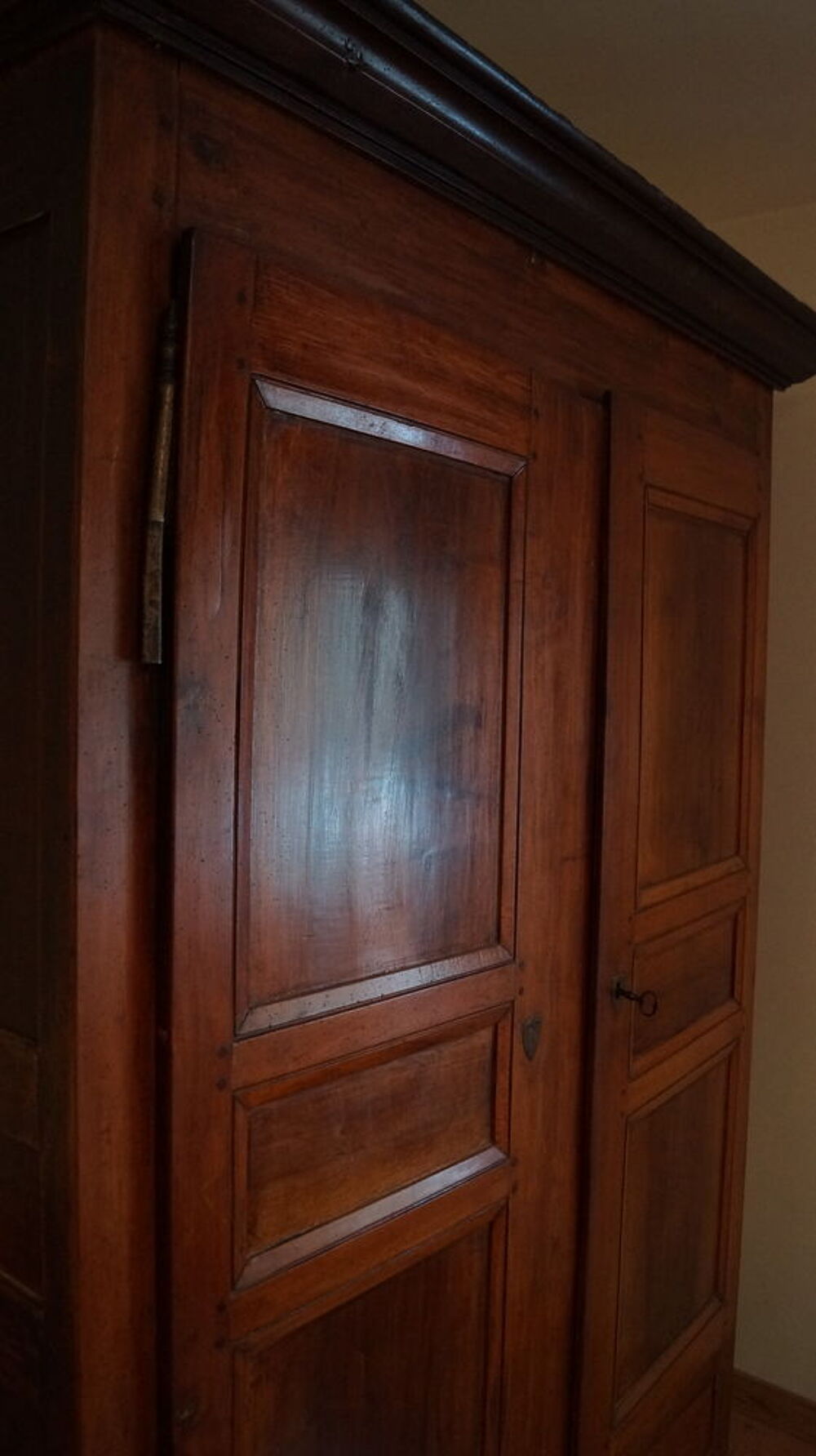 Armoire 2 portes ancienne en merisier Meubles