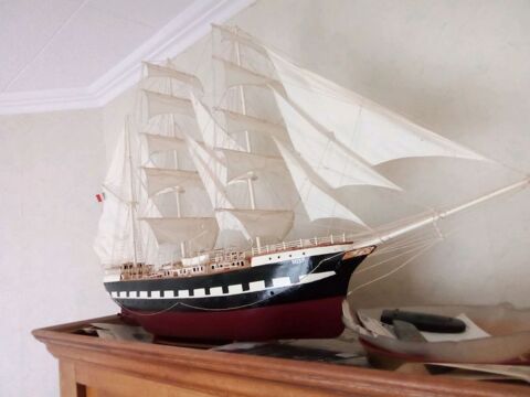 Voilier le Belem fabrication artisanale. 1550 Bruay-la-Buissi�re (62)