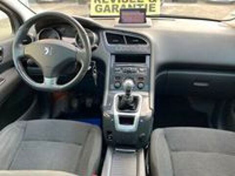 5008 1.6 HDi 112ch FAP BVM6 Premium 5pl 2011 occasion 42700 Firminy