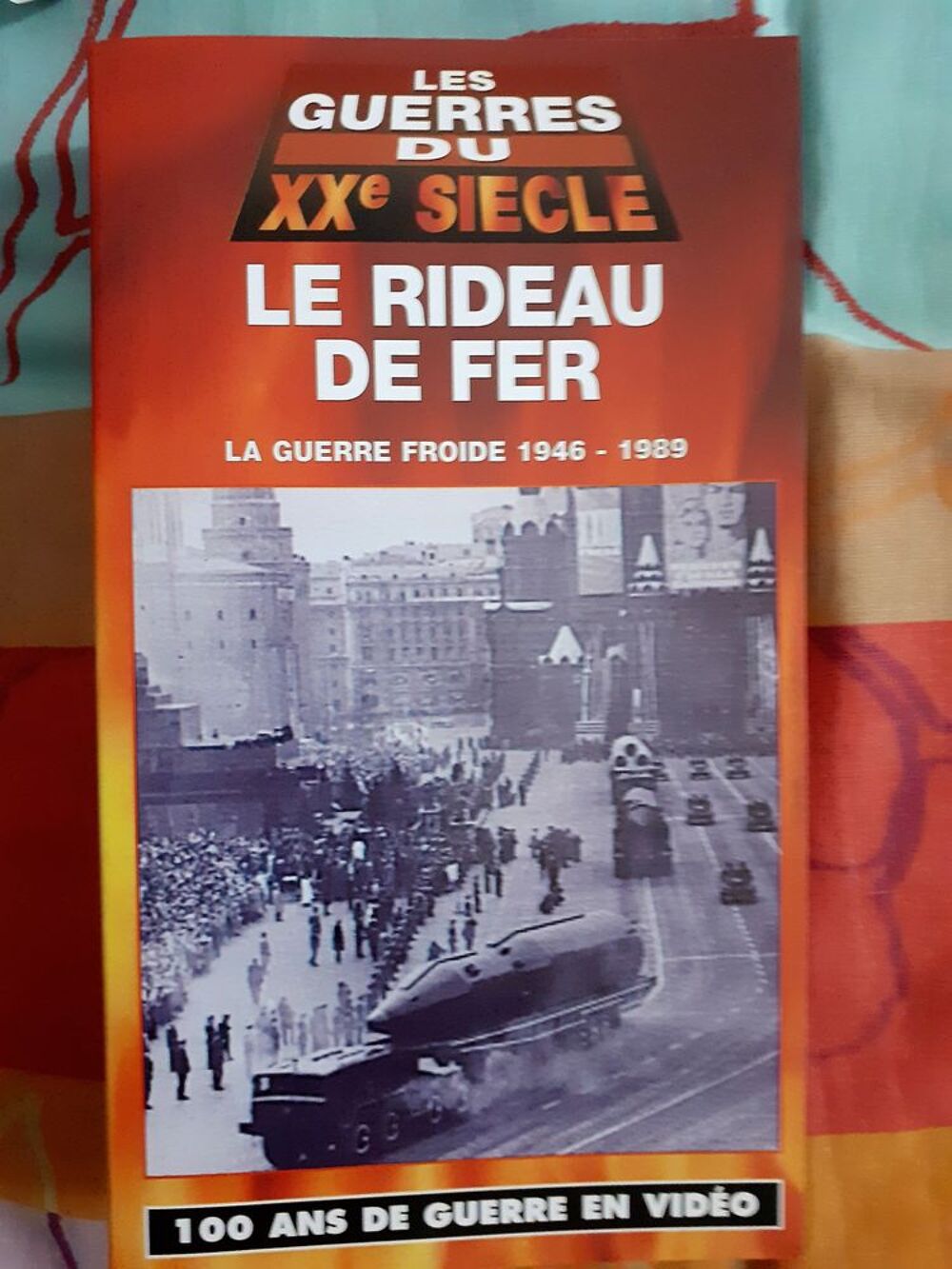 47 Jaquettes de VHS sur les guerres et les grandes batailles 