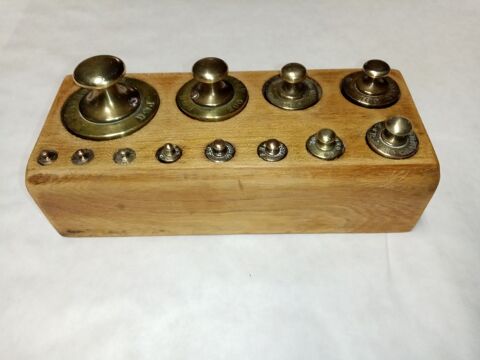 Une s�rie boite compl�te en laiton de 1g � 500g 45 Chartres (28)