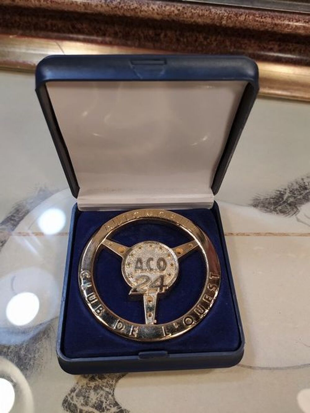 M&eacute;daille Automobile Club de L'Ouest A.C.O 24 Le Mans 