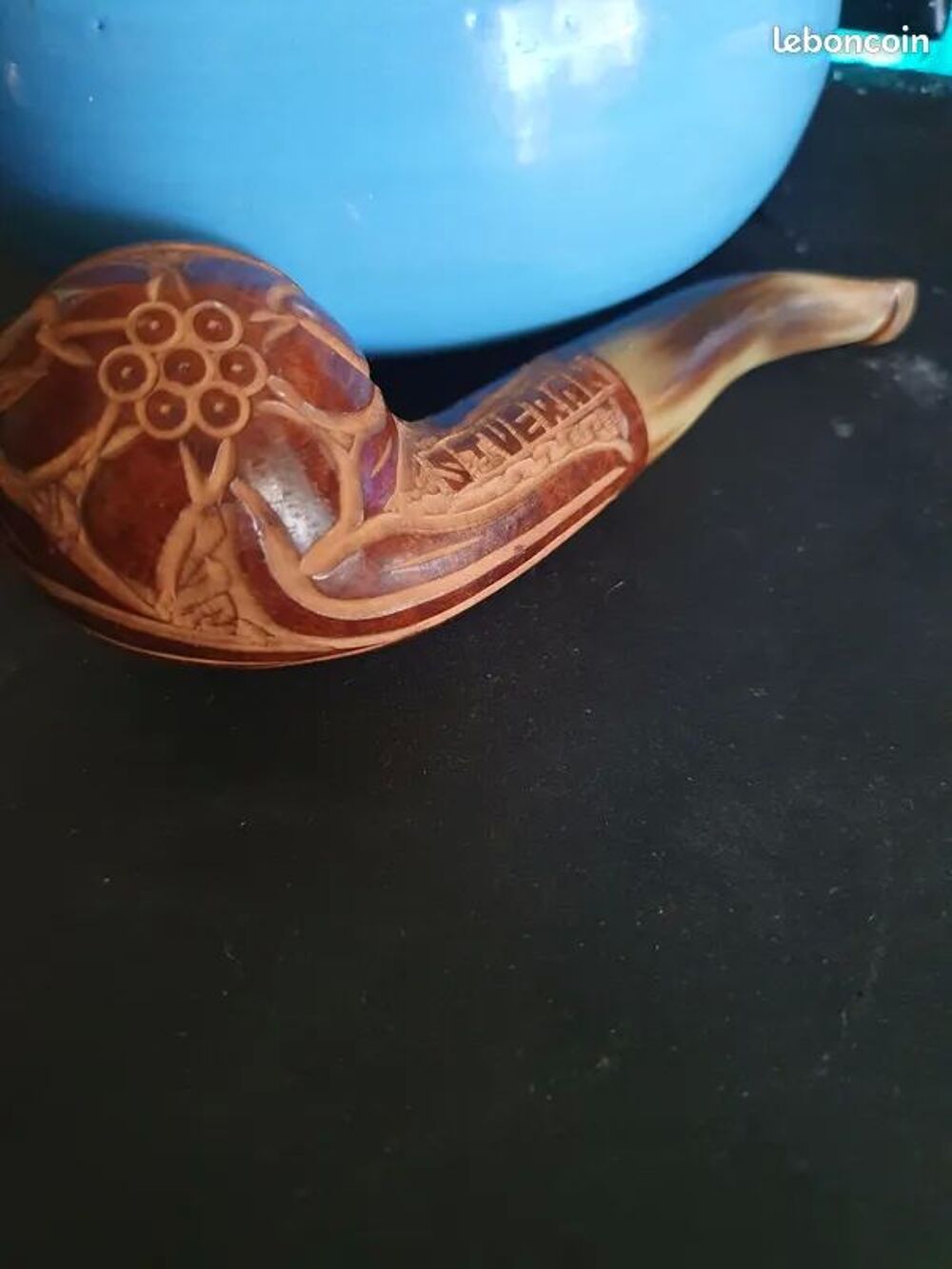 Pipe de bruy&egrave;re sculpt&eacute; 