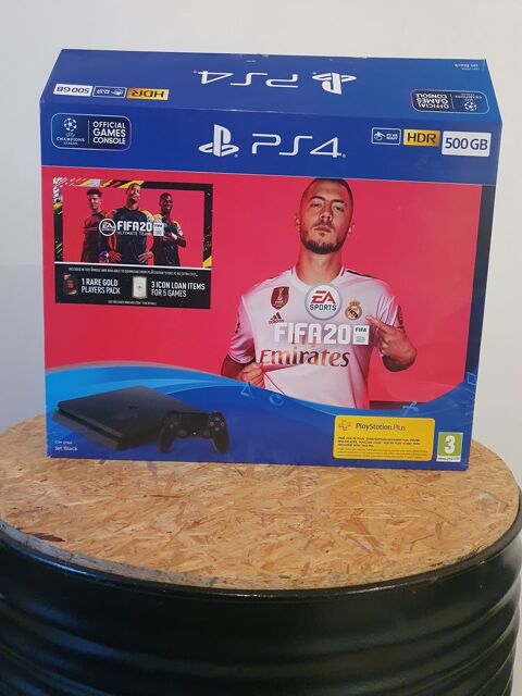 PS4 trs peu servi 240 Cailly (76)