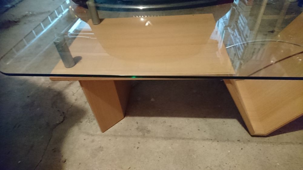 Table basse avec plateau en verre Meubles