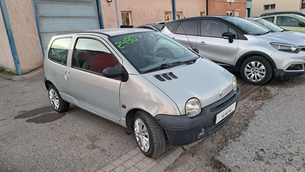 Twingo 1.2i 2001 occasion 01630 Saint-Genis-Pouilly