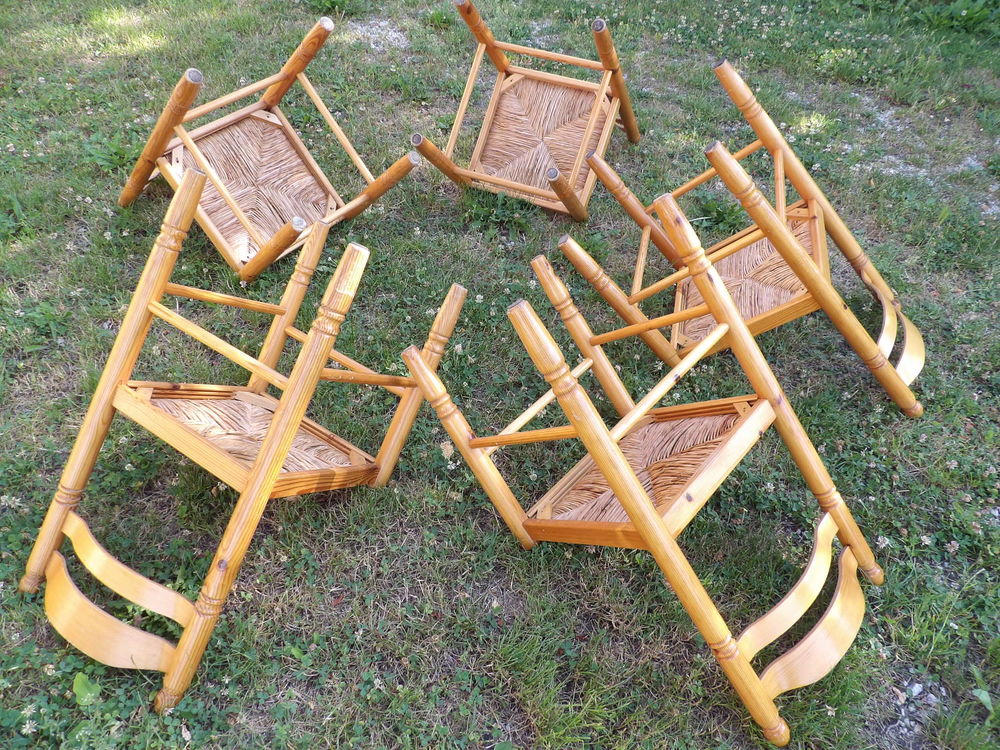 5 chaises en pailles Meubles