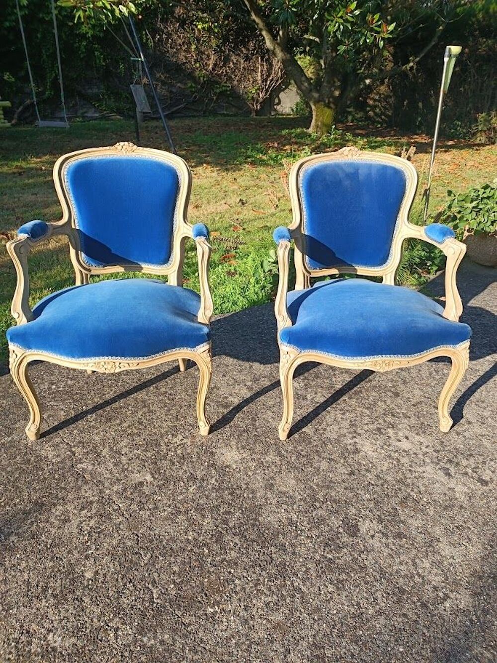 Deux cabriolets Louis xv Meubles