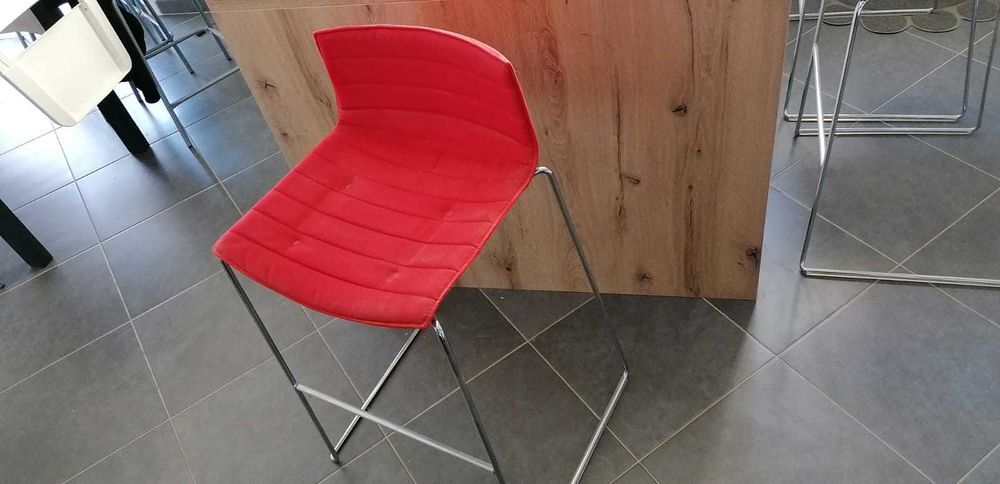 tabouret de bar rouges fabrication italienne Meubles
