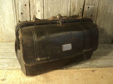 Ancienne Petite Sacoche Sac � Main Cuir Mode 1900. 40 Loches (37)