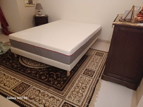 sommier et matelas 150 Villenoy (77)