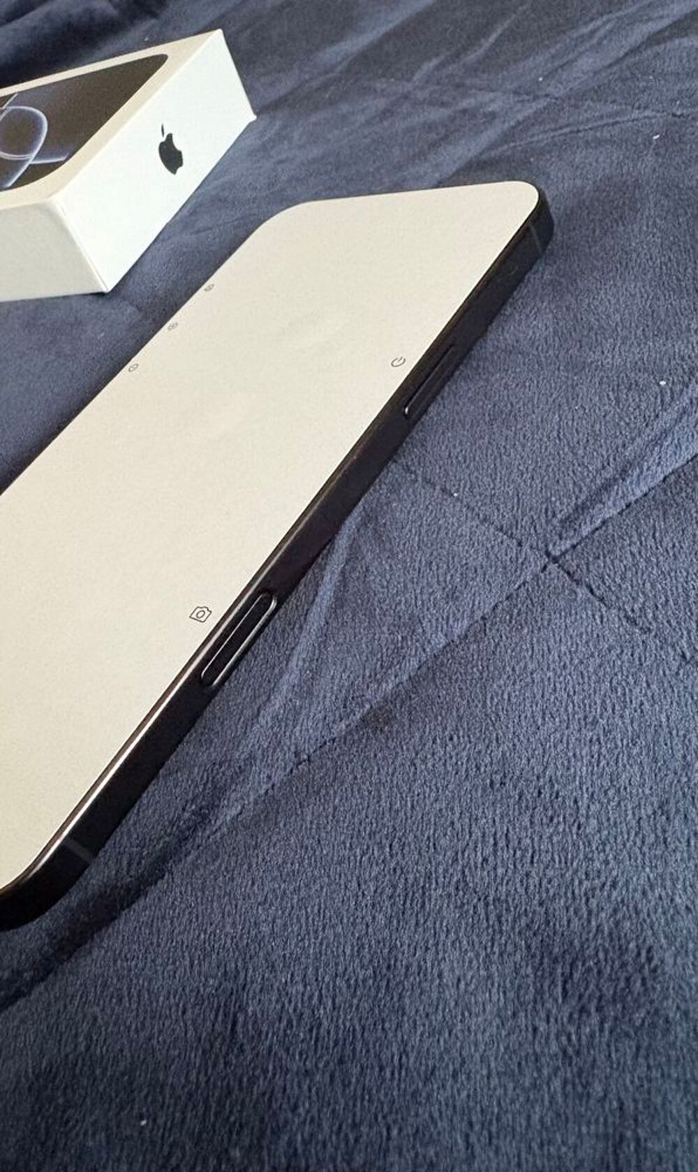 Iphone 16 Pro Max Noir, 512GO avec facture T�l�phones et tablettes