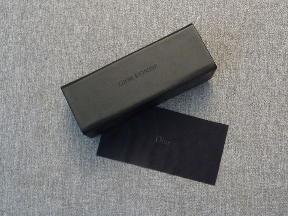 Etui &agrave; Lunettes Rigide Rectangle Noir dans Boite- Dior Homme Maroquinerie