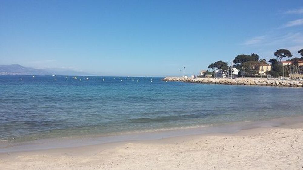  Antibes T2, CLIM, 50 m plage, PKG, WIFI, Jardin, Terrasse Provence-Alpes-Côte d'Azur, Antibes (06600)