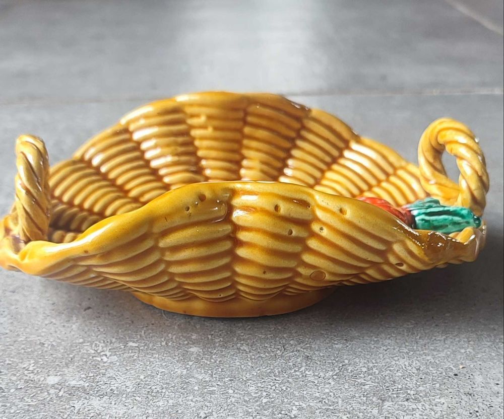 Barbotine "Panier carottes"Vallauris 