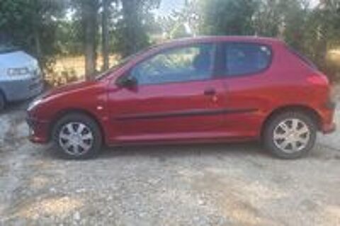 206 1.4i XT 2000 occasion 84210 Pernes-les-Fontaines