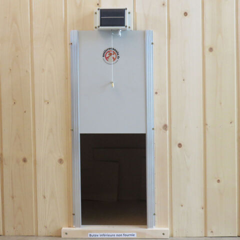 Porte automatique solaire pour poulailler made in Jura 39570 Courlaoux