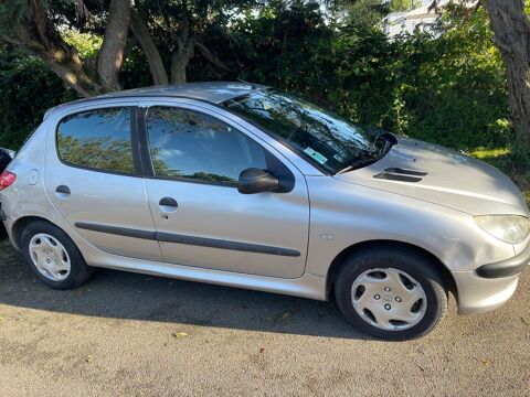 Peugeot 206 2.0 HDi XR Présence