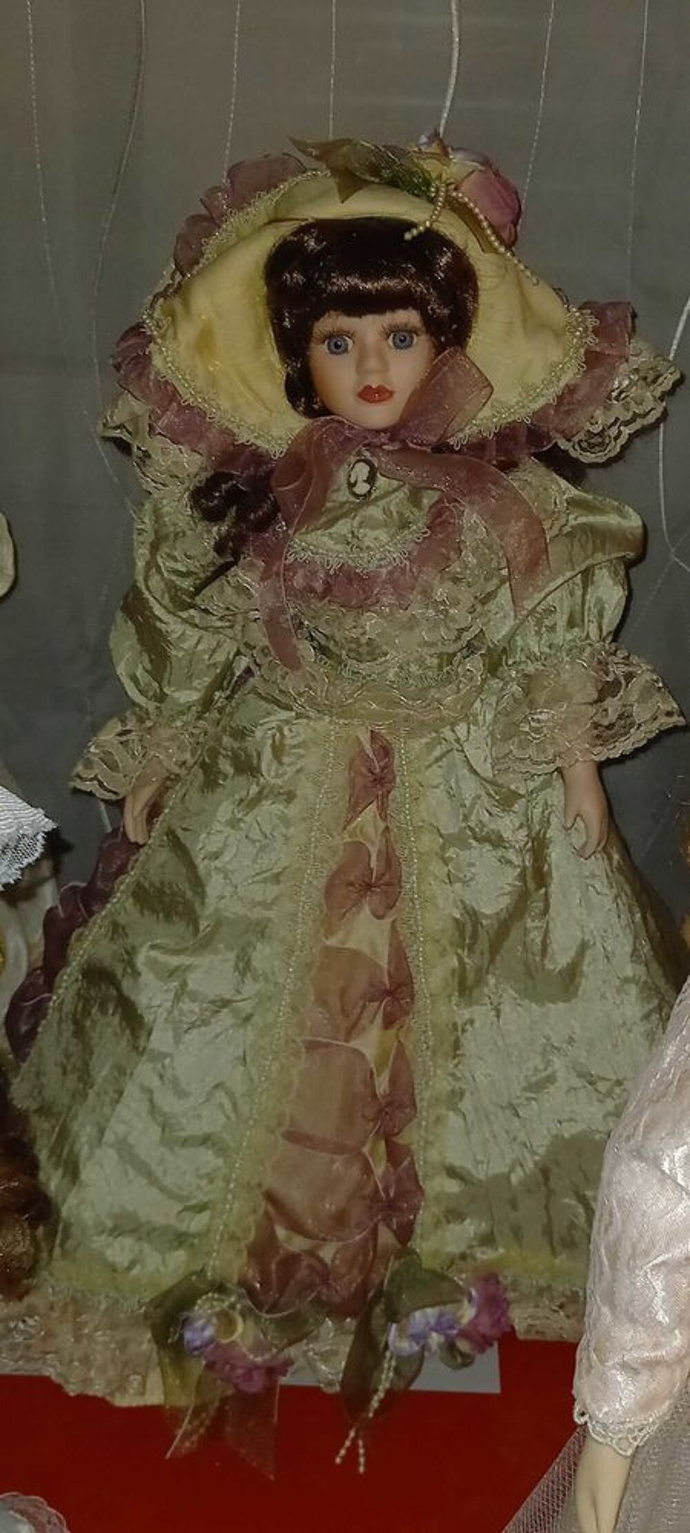 poup&eacute;e porcelaine 