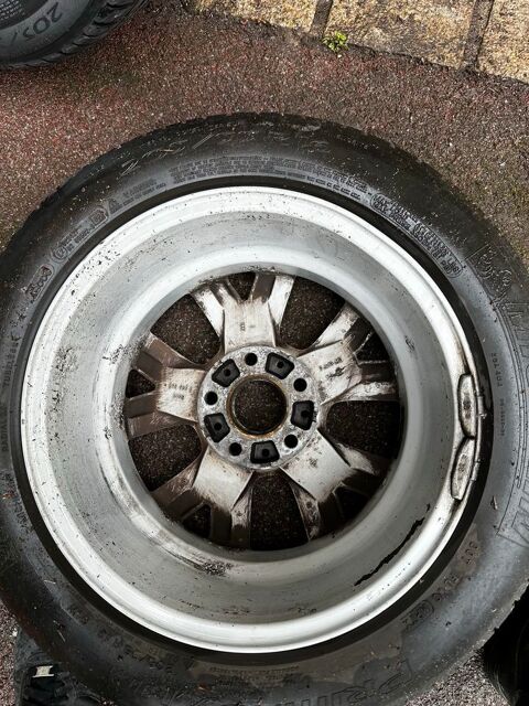Pi&egrave;ces et &eacute;quipements Voiture Pneu voiture - roue  occasion Pontch&acirc;teau 44160