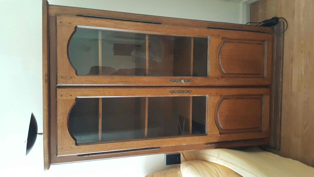 armoire vitr&eacute;e Meubles