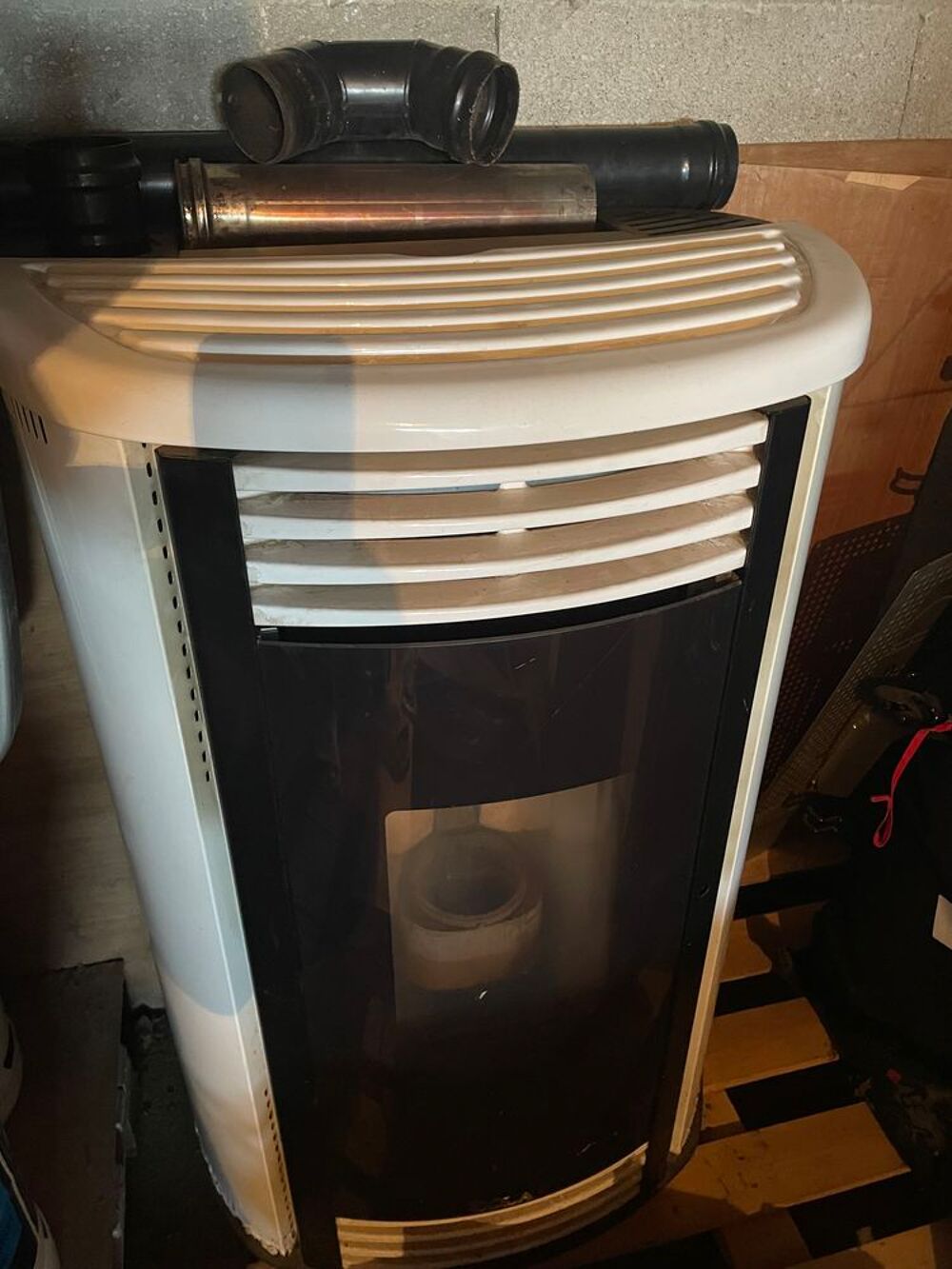 Po&ecirc;le a granul&eacute;s Cola Electroménager