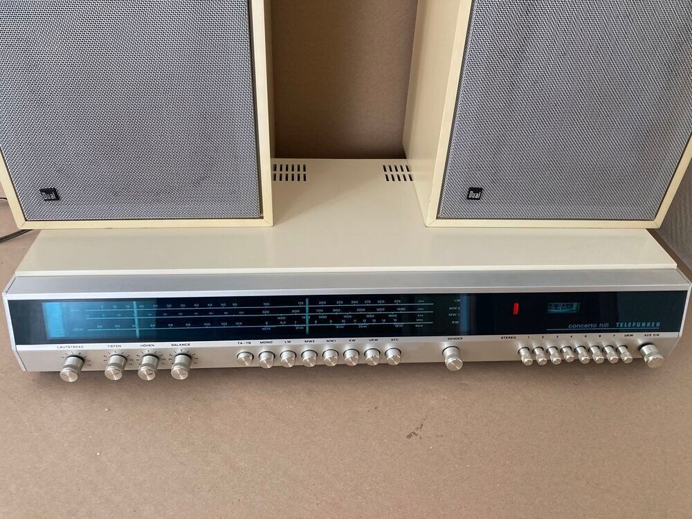 Radio ampli T&eacute;l&eacute;funken vintage. Audio et hifi