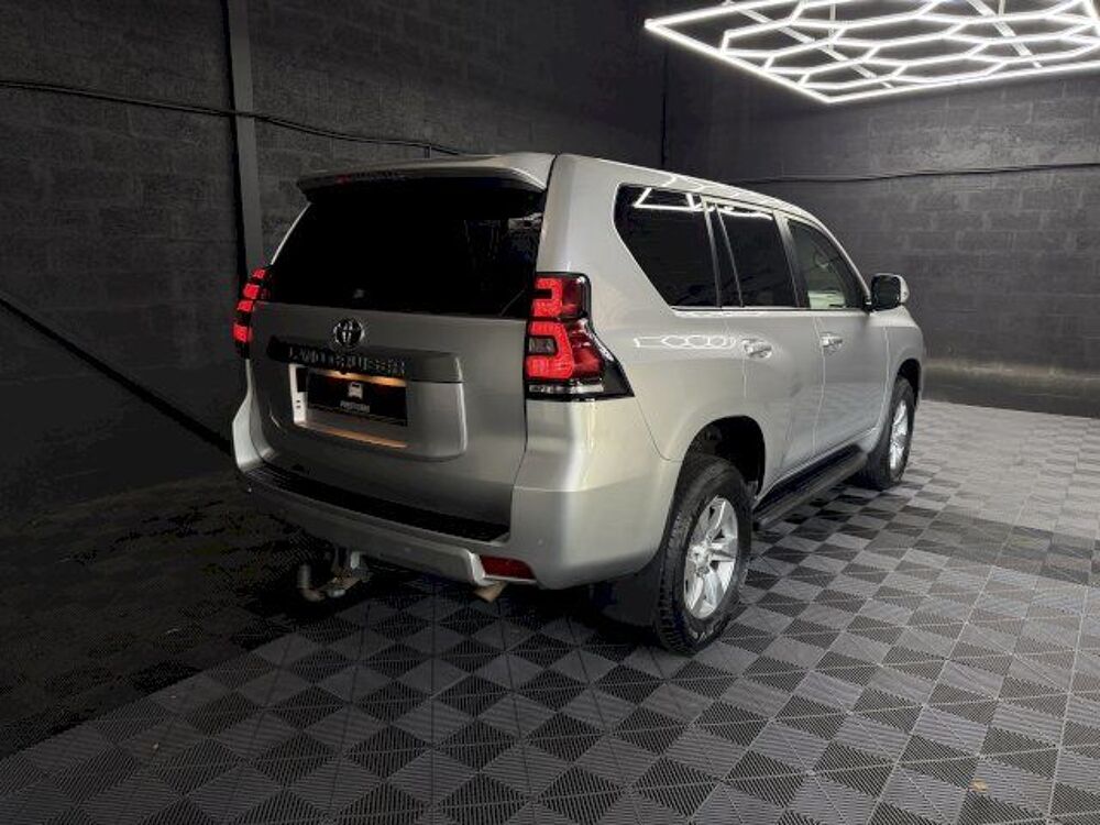 Land Cruiser GDJ 150 177 D-4D Life BVA 5p 2018 occasion 33520 Bruges