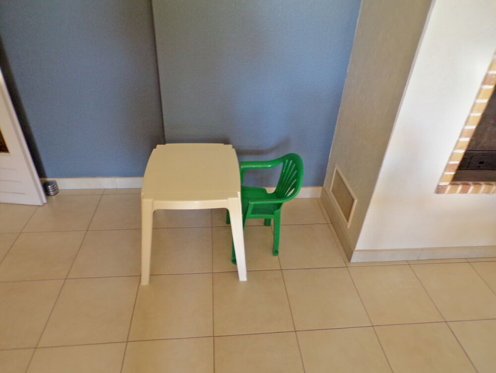 petite table et chaise pour enfants Jeux / jouets