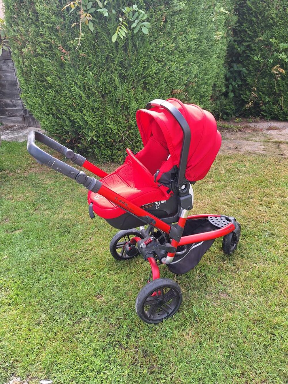 Poussette combin&eacute;e Jane Matrix tr&egrave;s bon &eacute;tat Puériculture