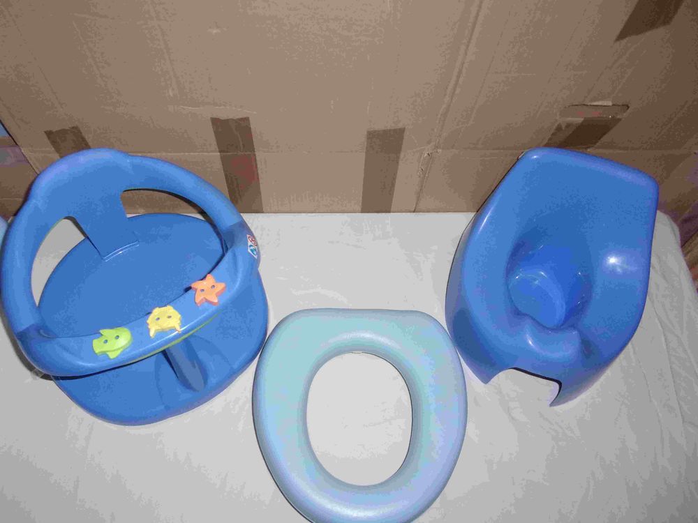 Si&egrave;ge de bain + pot enfants + si&egrave;ge Matériel informatique