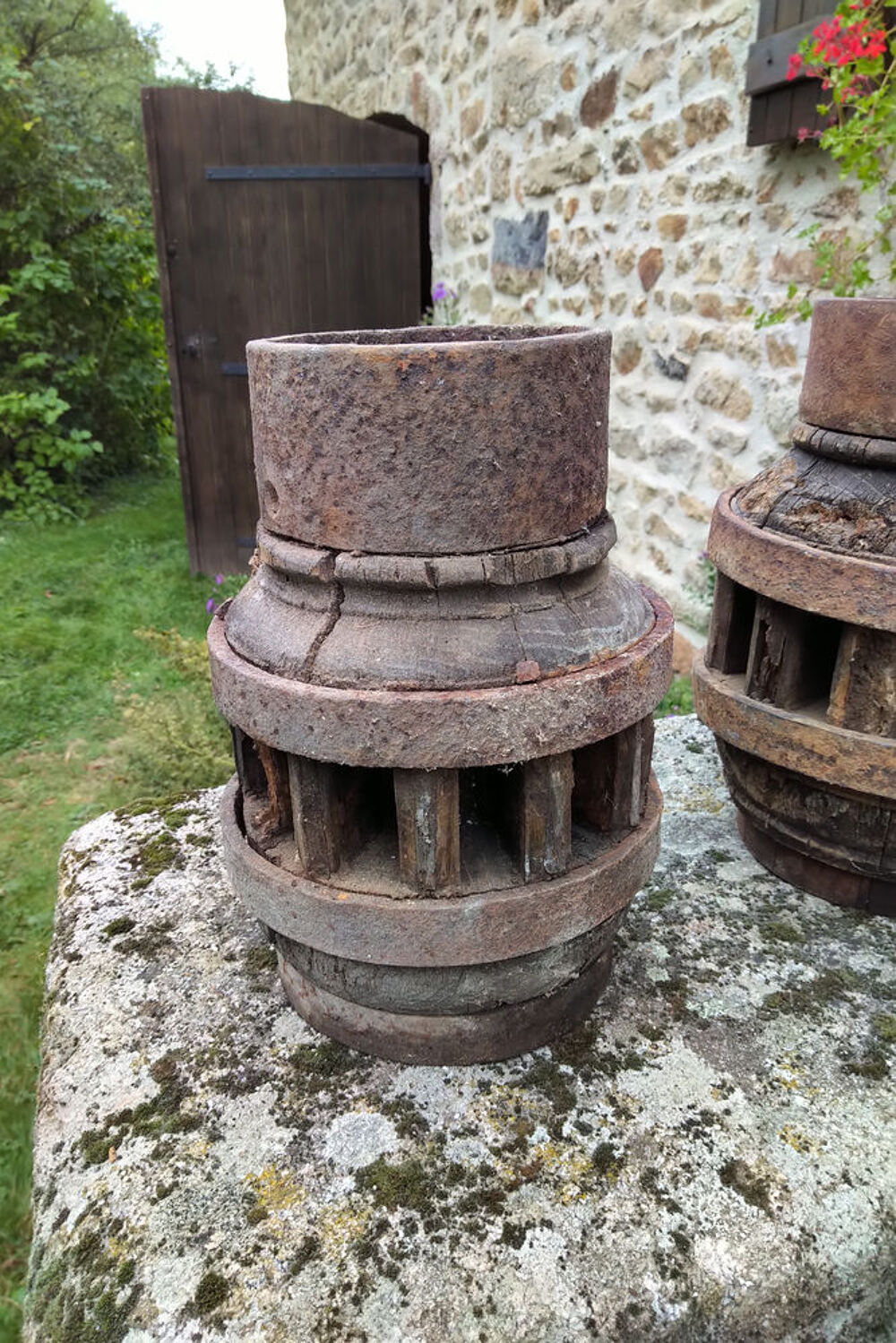 LOT DE 4 MOYEUX DE ROUES DE CHAR EN BOIS Décoration
