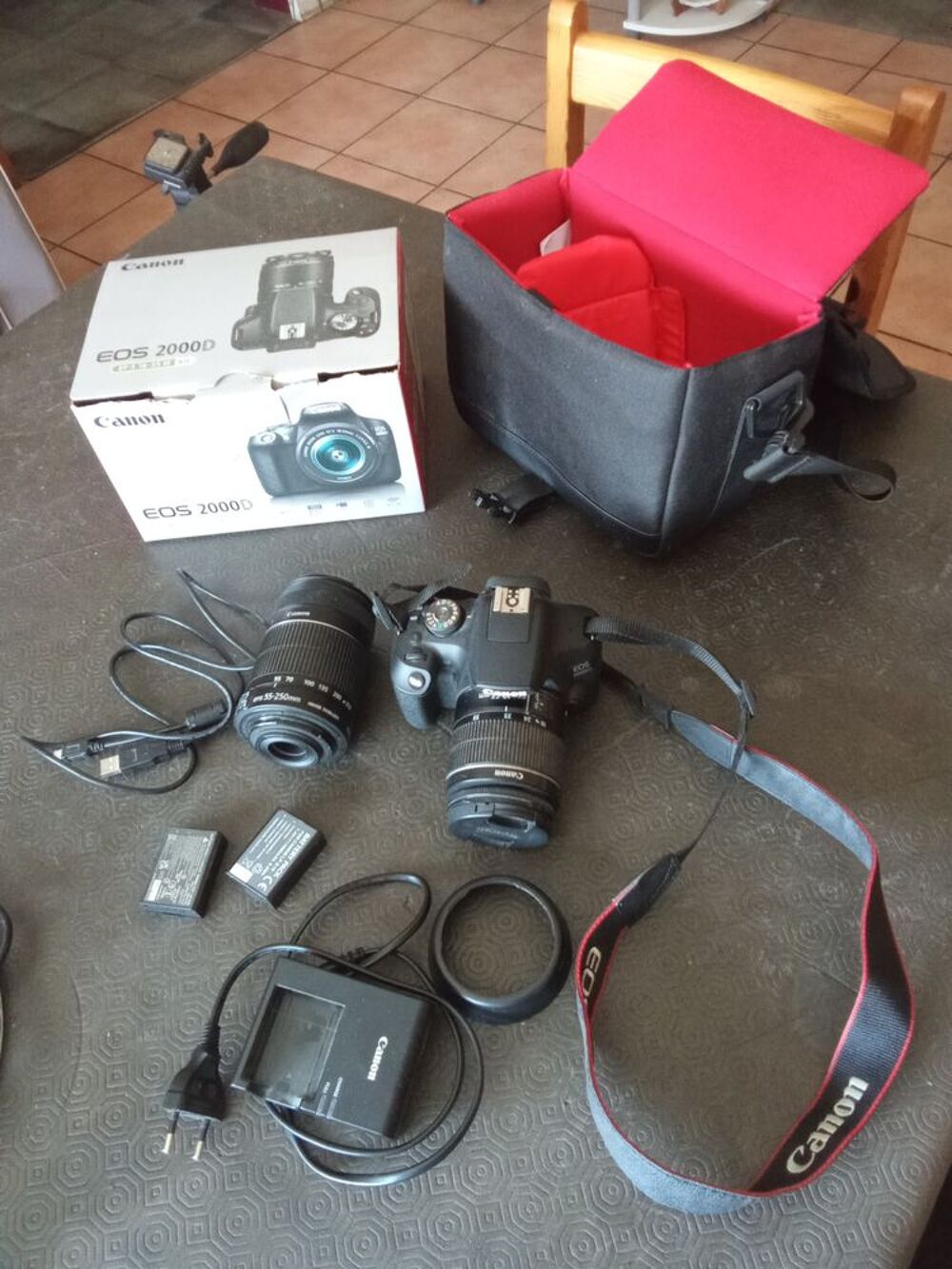 appareil photo canon ESO 2000D (2023) Photos/Video/TV