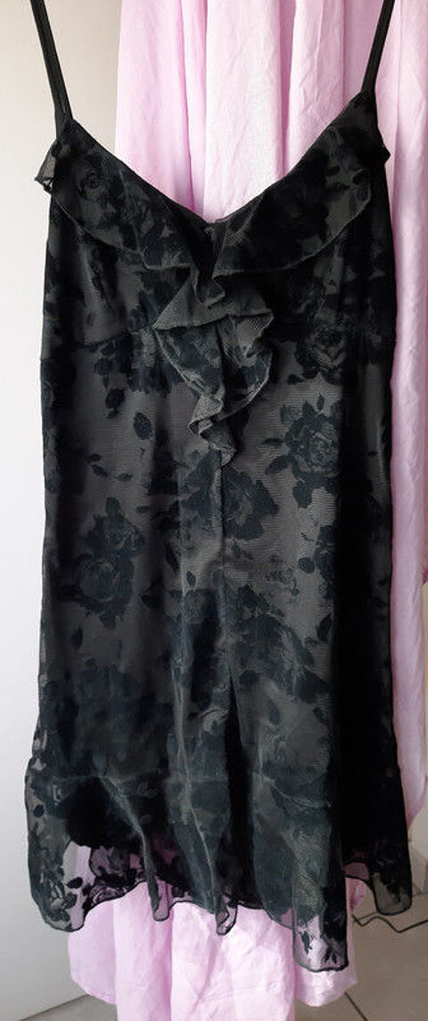 robe de soire noire dentelle 13 Villeurbanne (69)