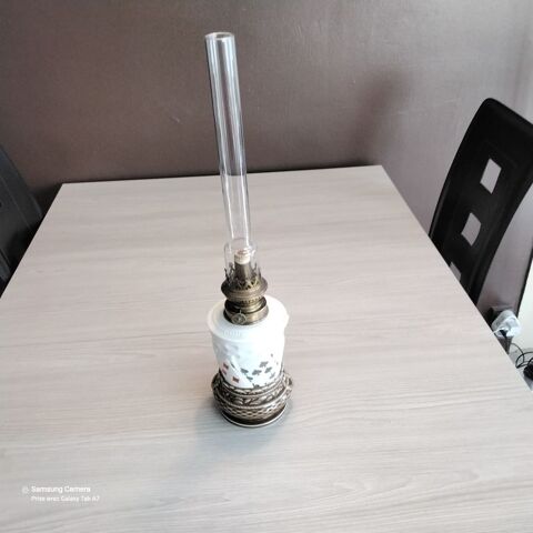 LAMPE A P�TROLE 
20 Saint-Priest (69)