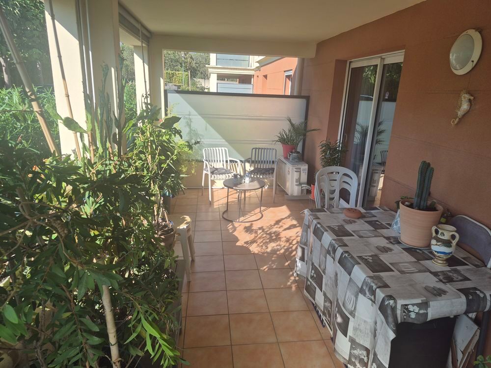 Vente Appartement Très beau T2  avec terrasse et parking privé La ciotat