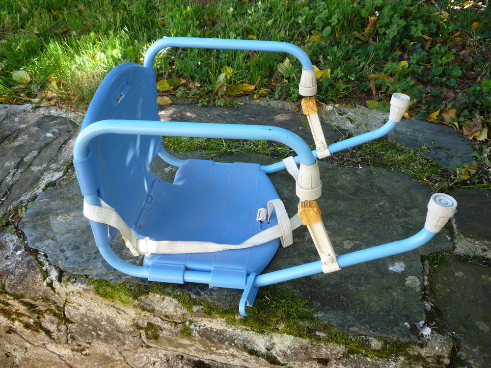 Si&egrave;ge b&eacute;b&eacute; de table Puériculture
